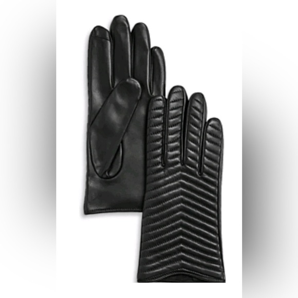 New Women’s Aqua Quilted Leather Tech Gloves SZ Medium - Picture 1 of 4